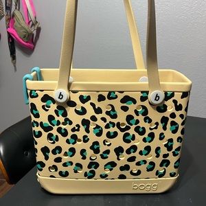 Bogg leopard bag purchases this summer. Used once. Includes bogg cup holder.